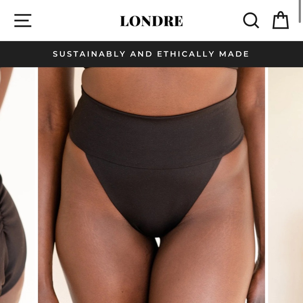 Londre NWT Banded Scrunch Bottom Black